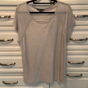 EUC Vince Size Small grey/tan short sleeve top